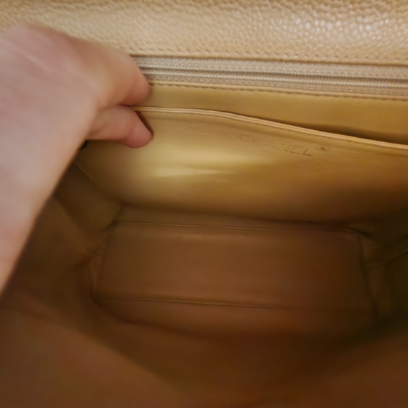 Vintage Chanel Kelly Top Handle Cavier Biege SHW (2001) - Picture 8 of 16